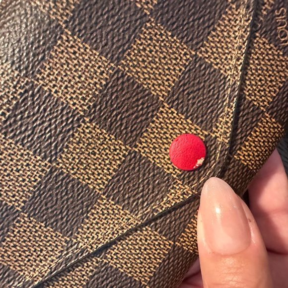 Louis Vuitton Josephine Wallet in Ebene - Picture 3 of 8